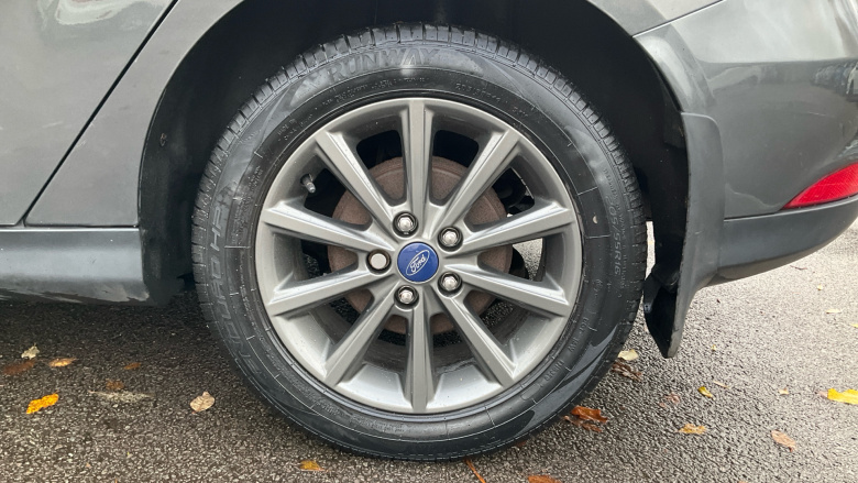 Ford Focus 1.0 EcoBoost 125 Titanium 5dr Petrol Hatchback